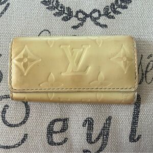 Louis Vuitton Key holder Case